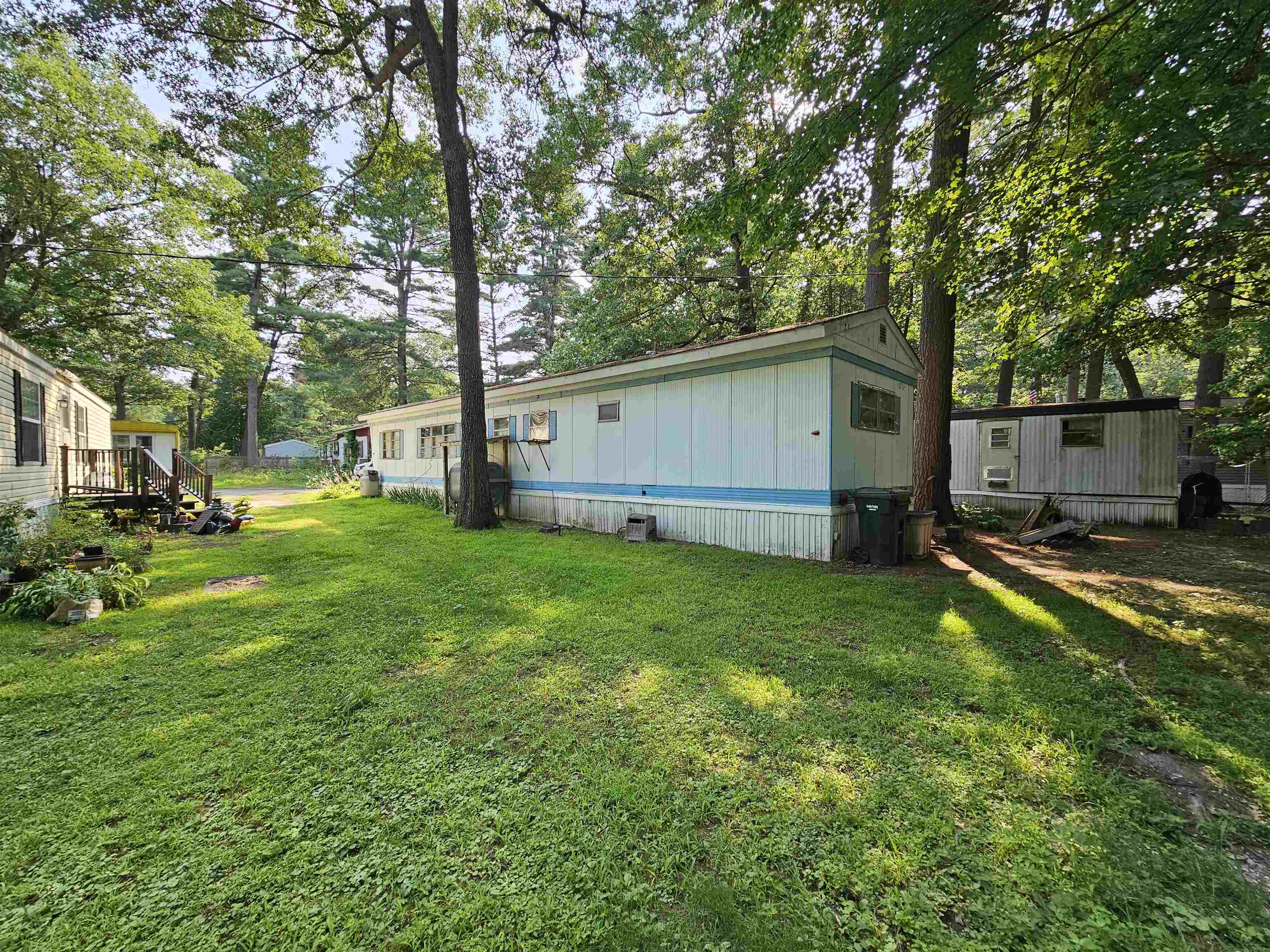 69 Hawthorne Lane