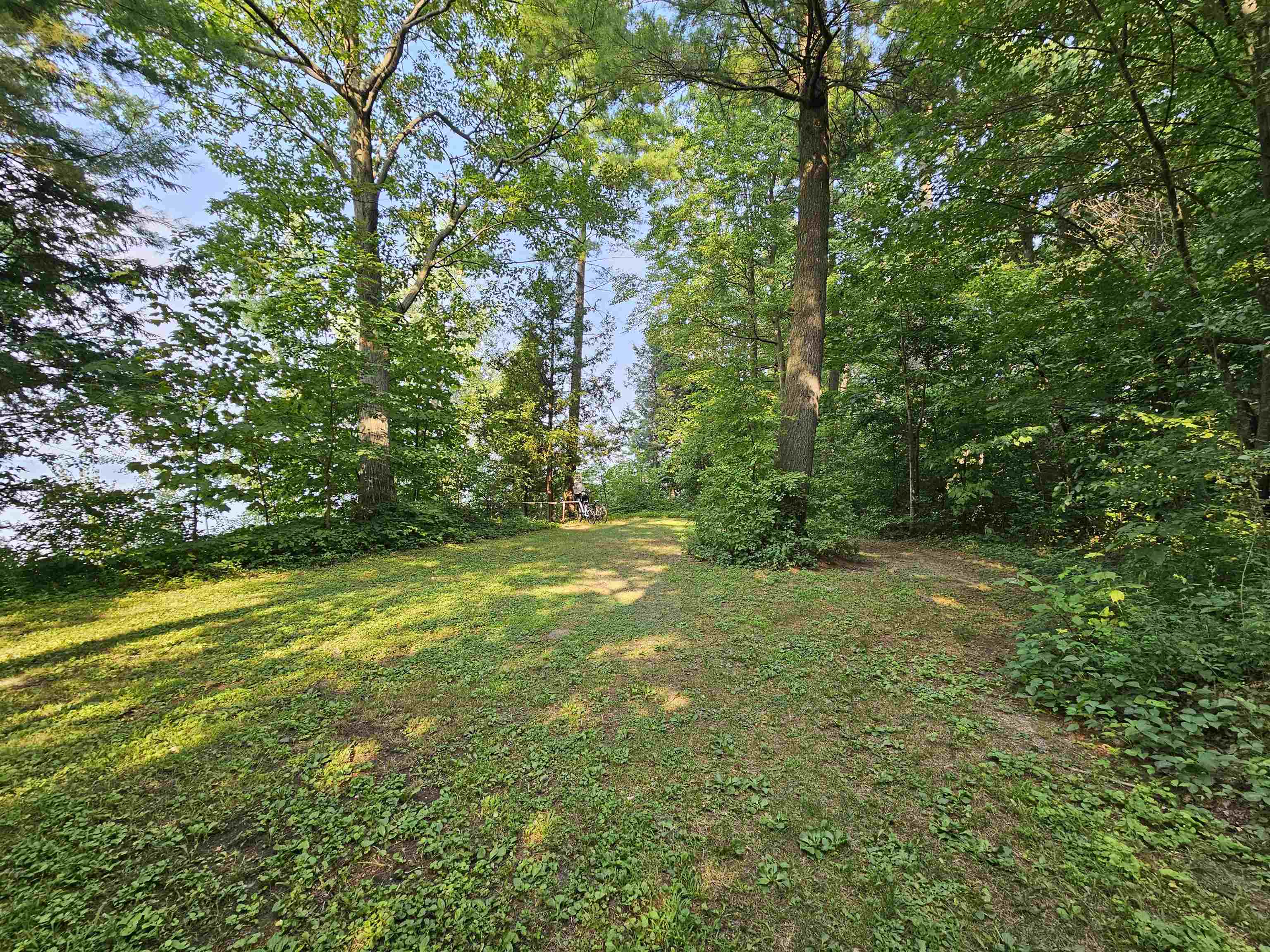 69 Hawthorne Lane