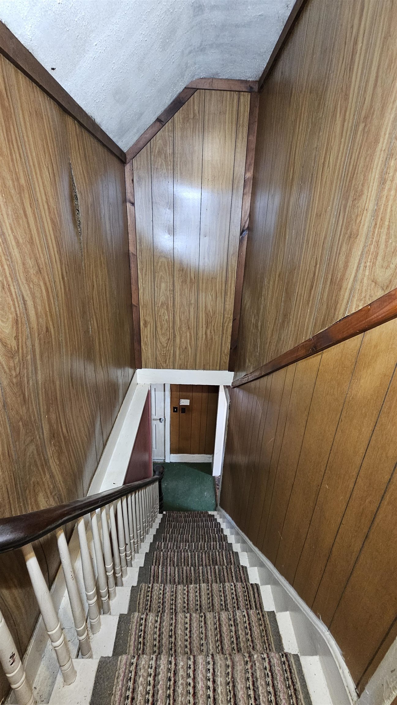 6 Hyde Street
