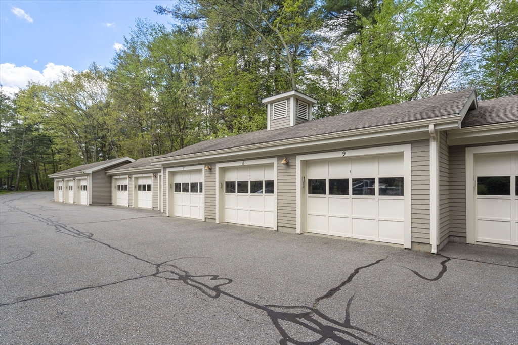 34 Meeting House Lane # 301