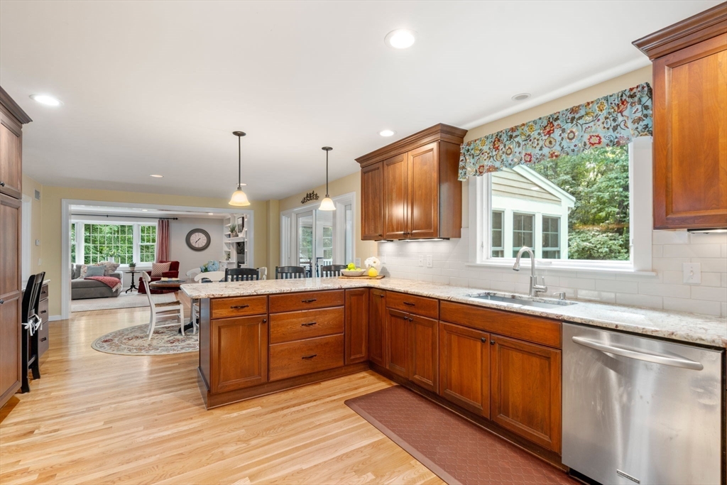 27 Chanticleer Road