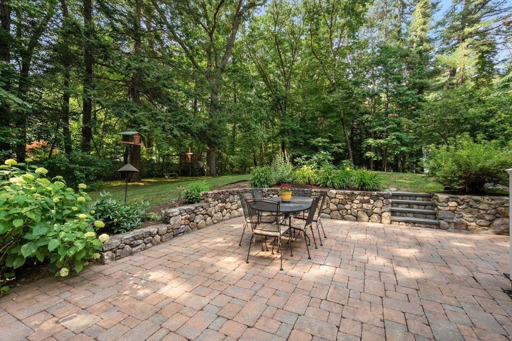 27 Chanticleer Road