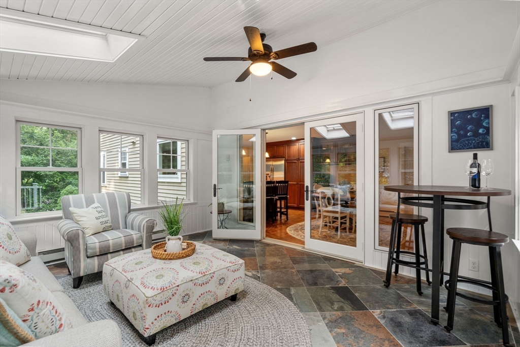 27 Chanticleer Road