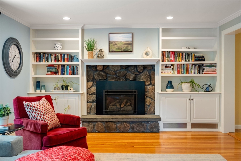 27 Chanticleer Road