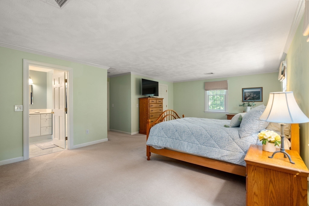 27 Chanticleer Road