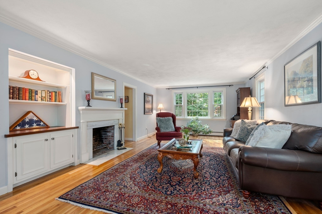 27 Chanticleer Road