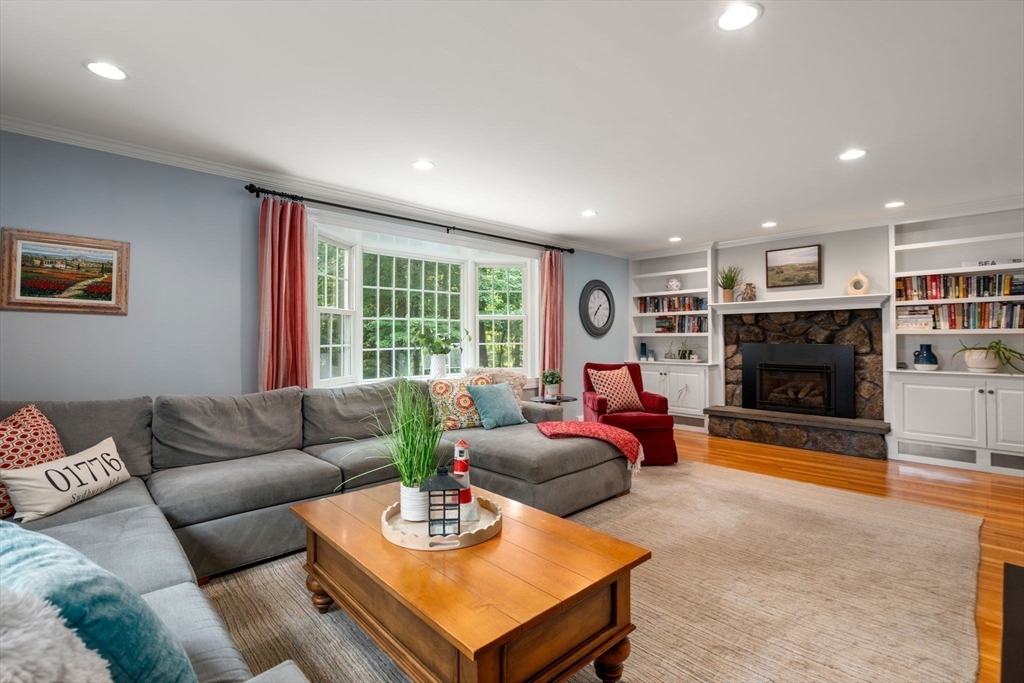27 Chanticleer Road