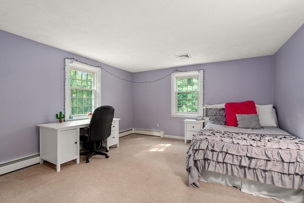 27 Chanticleer Road