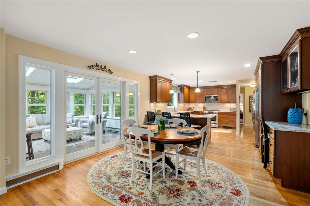 27 Chanticleer Road