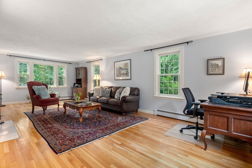 27 Chanticleer Road
