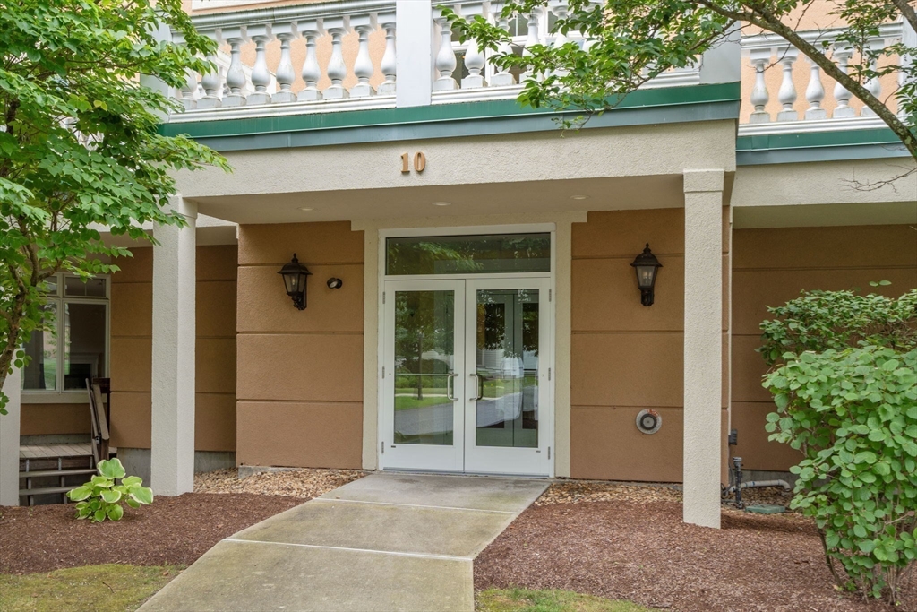 10 Northwood Drive # 301