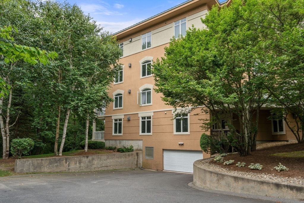 10 Northwood Drive # 301