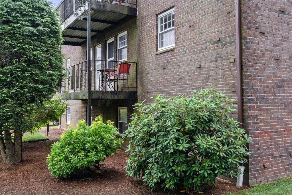 145 Milk St # 5