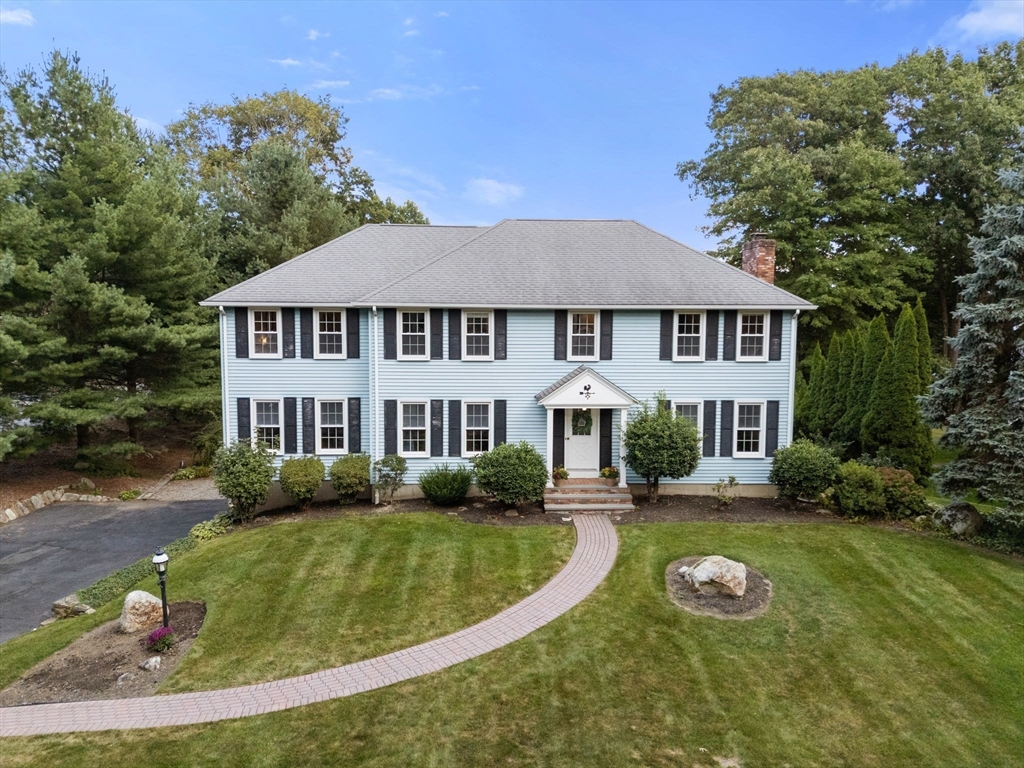 14 Saxon Ln