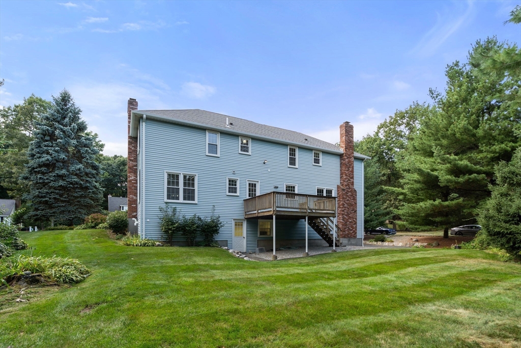14 Saxon Ln