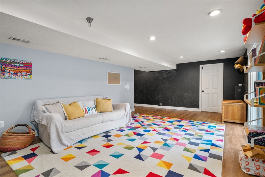 411 Hudson Road