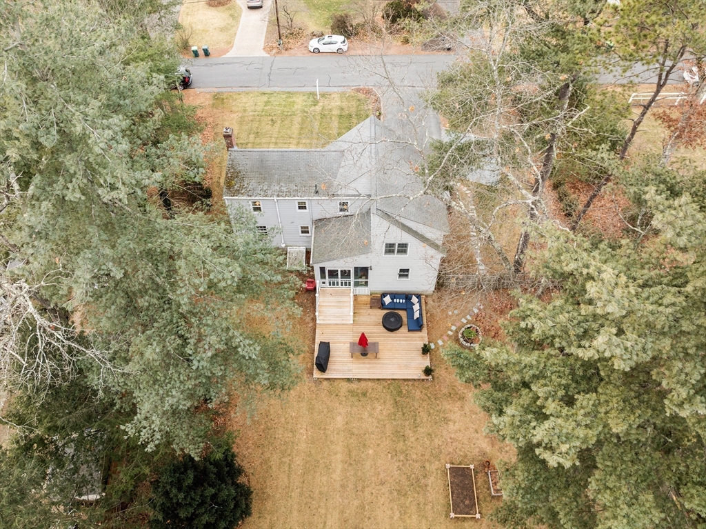44 Pine St