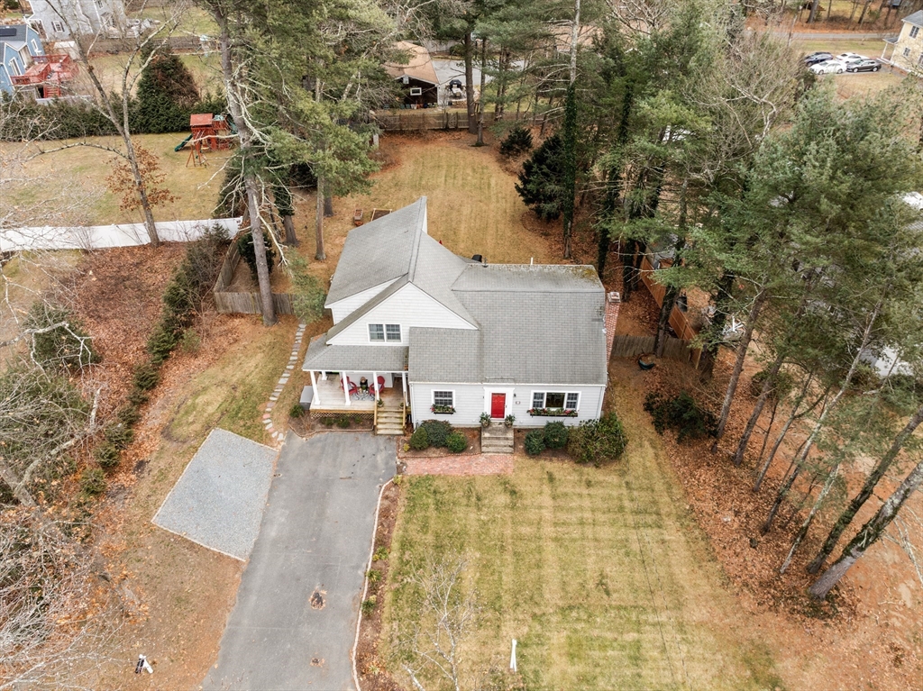 44 Pine St