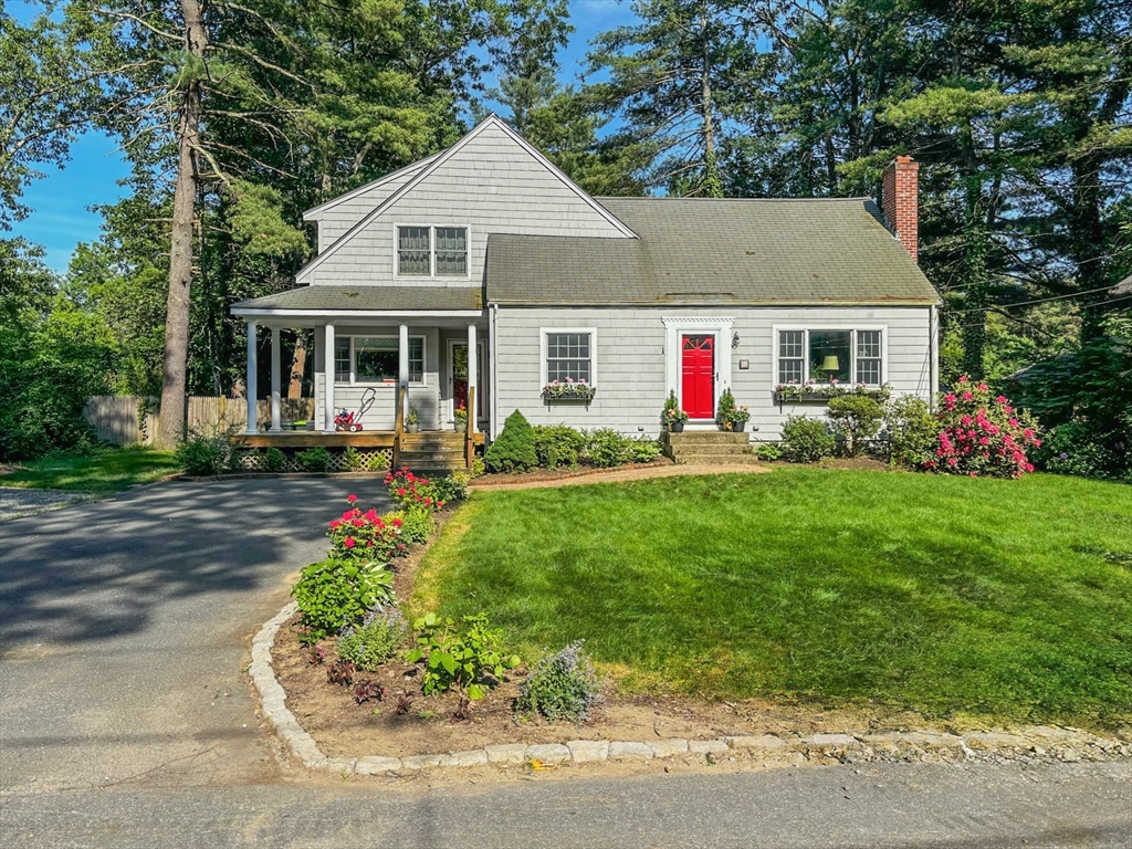 44 Pine St