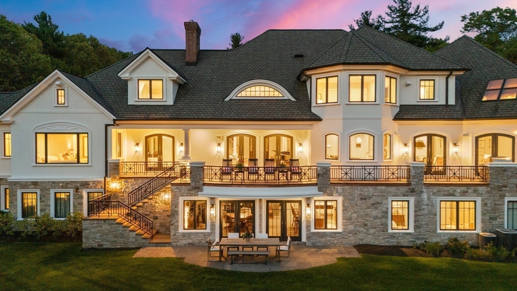 6 Wayside Cir