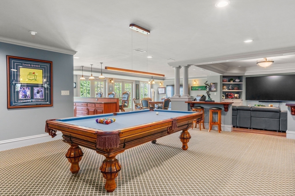 6 Wayside Cir