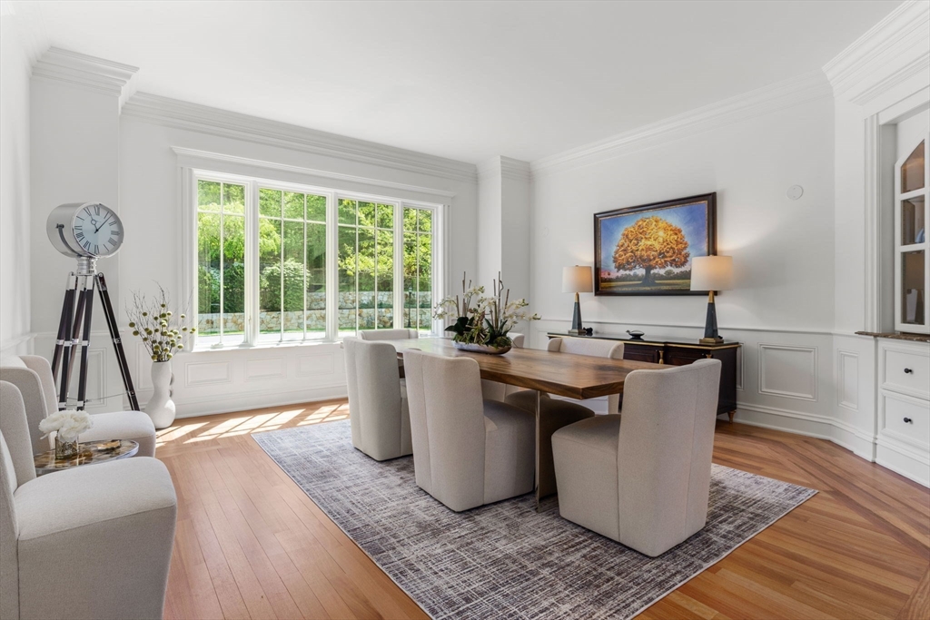6 Wayside Cir