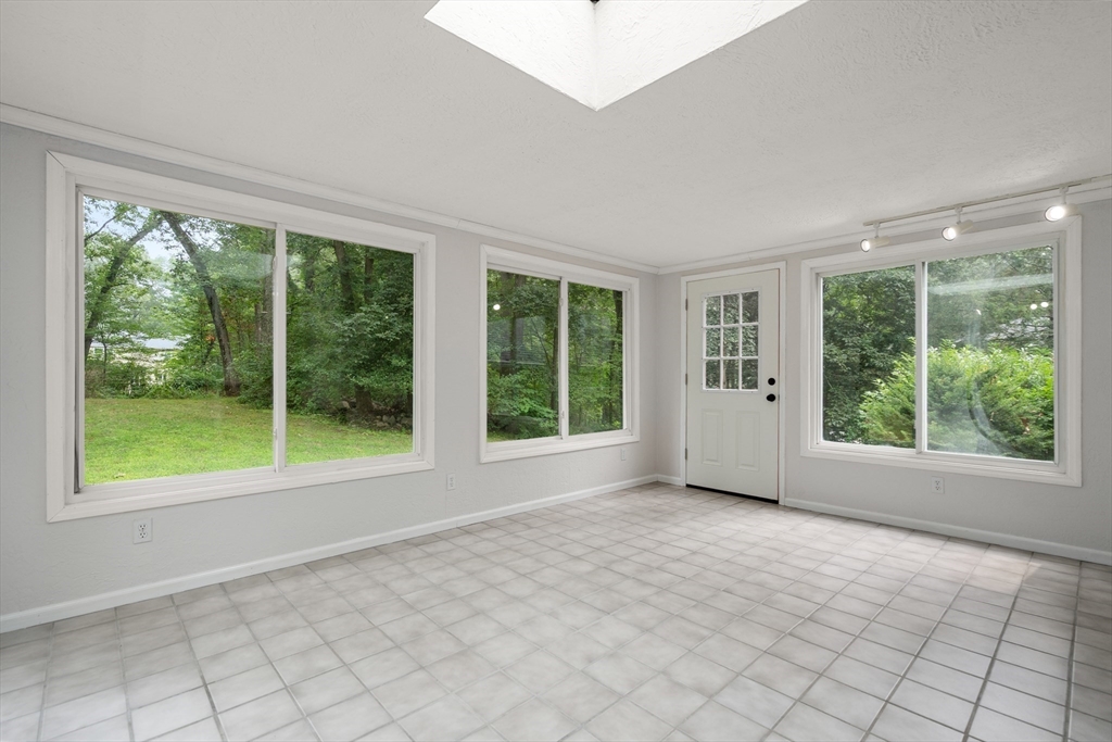 104 Mossman Road