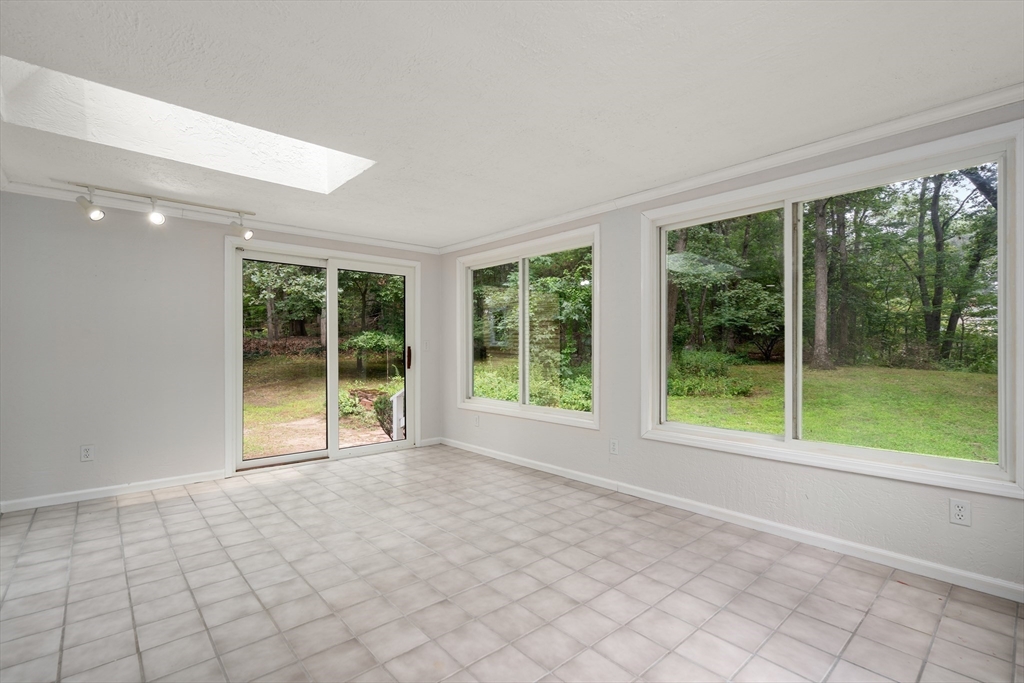 104 Mossman Road