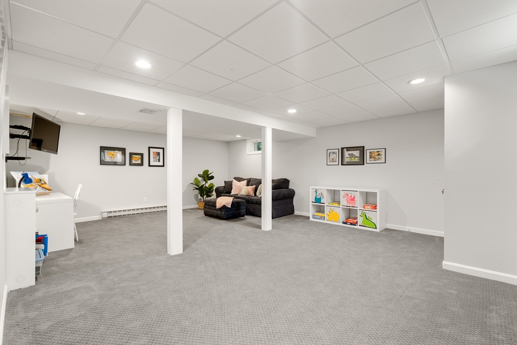 40 Pondview Road