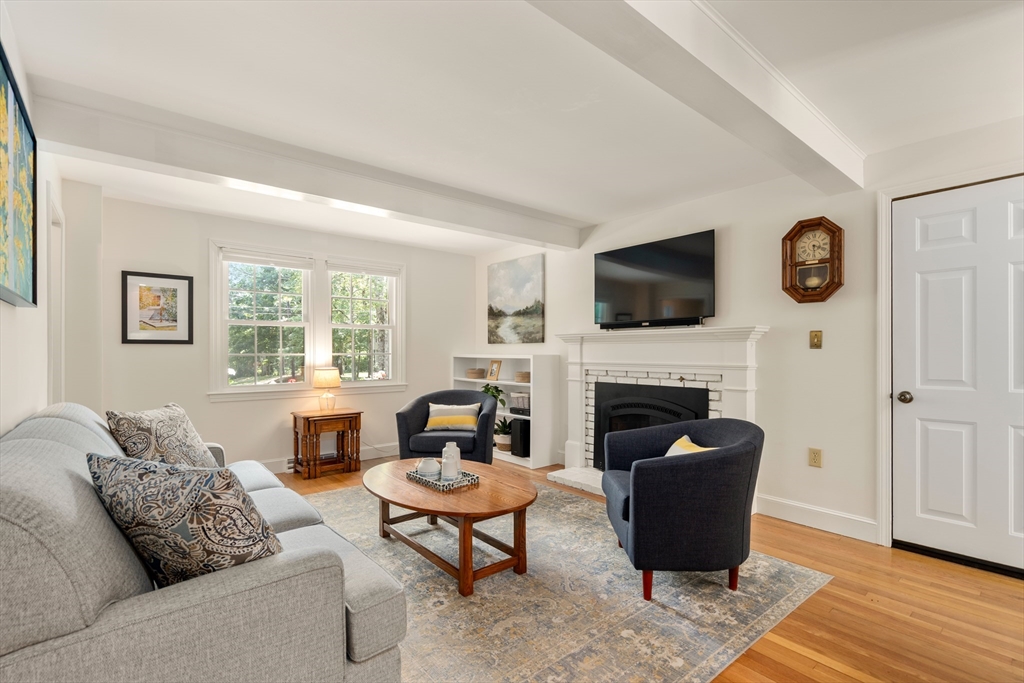 40 Pondview Road