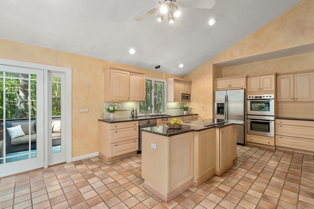 941 Concord Road