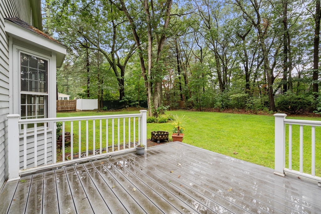 20 Shadow Oak Drive