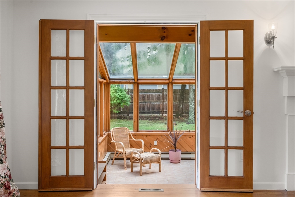 20 Shadow Oak Drive