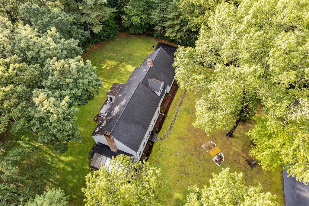 20 Shadow Oak Drive
