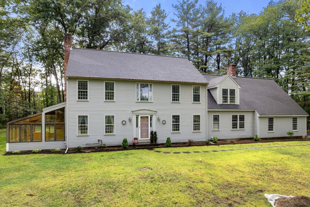 20 Shadow Oak Drive