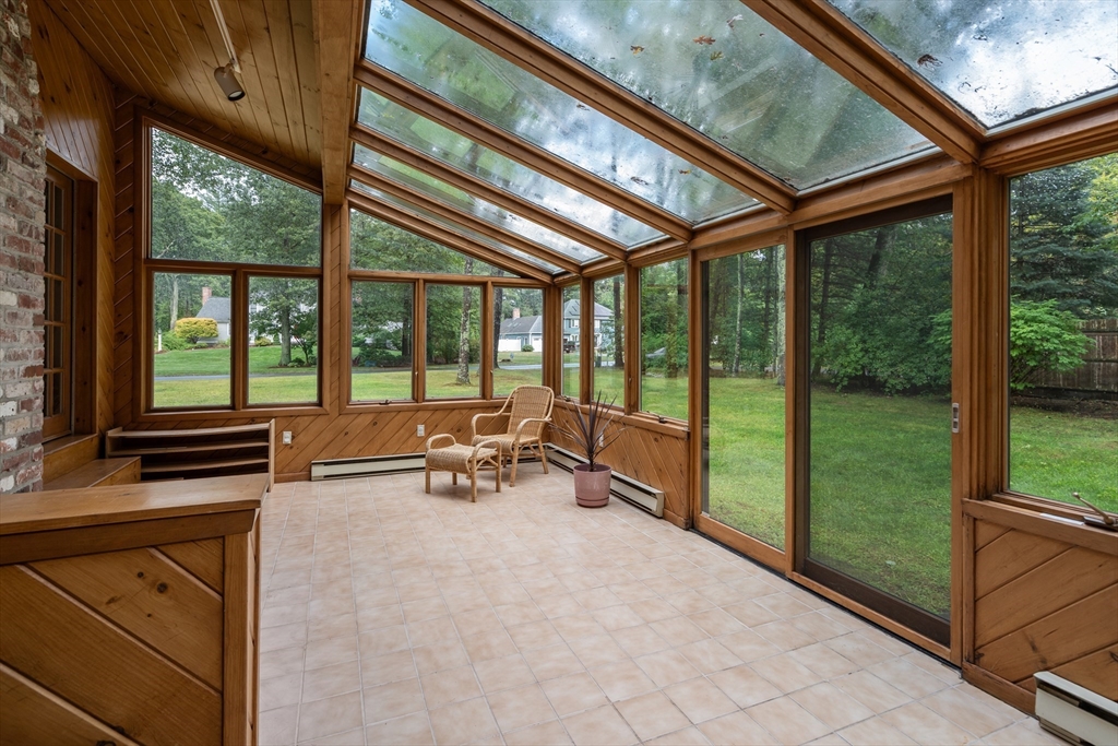 20 Shadow Oak Drive