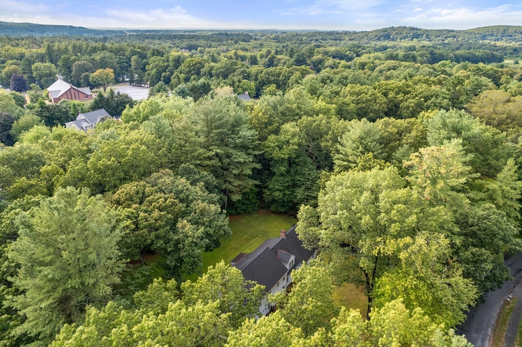 20 Shadow Oak Drive