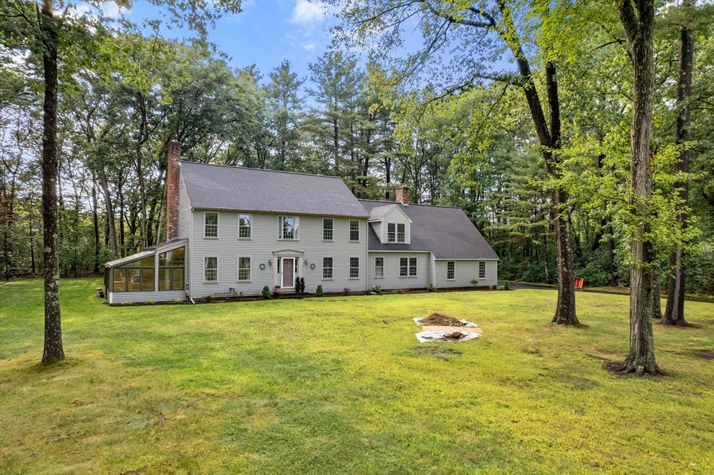 20 Shadow Oak Drive