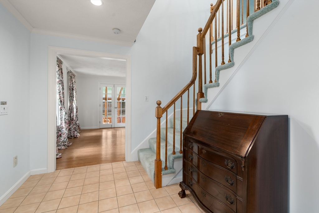 20 Shadow Oak Drive