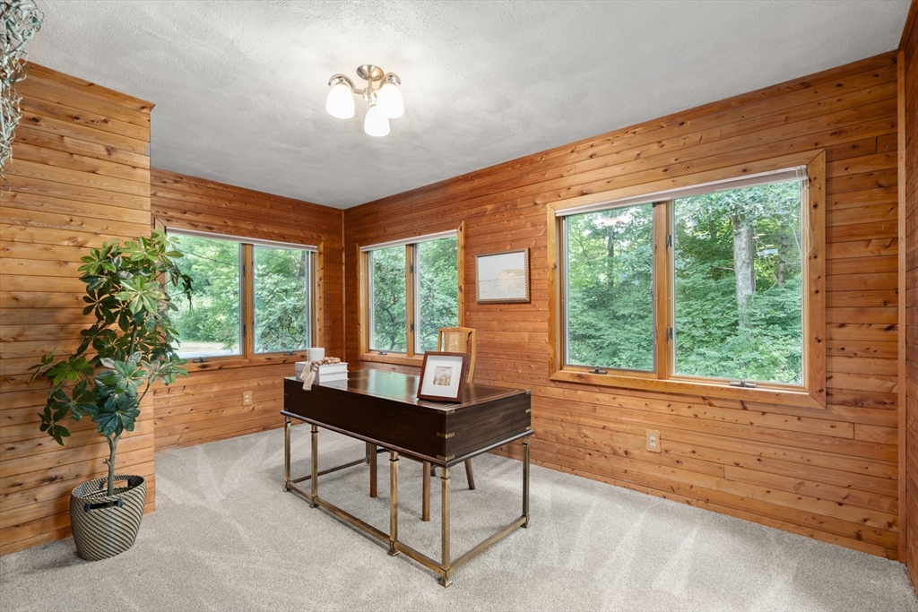 73 Willow Rd