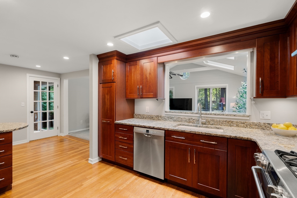 73 Willow Rd