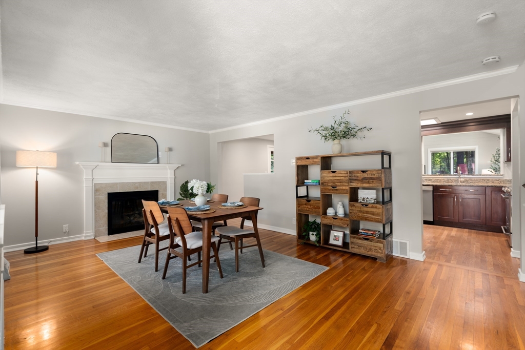 73 Willow Rd