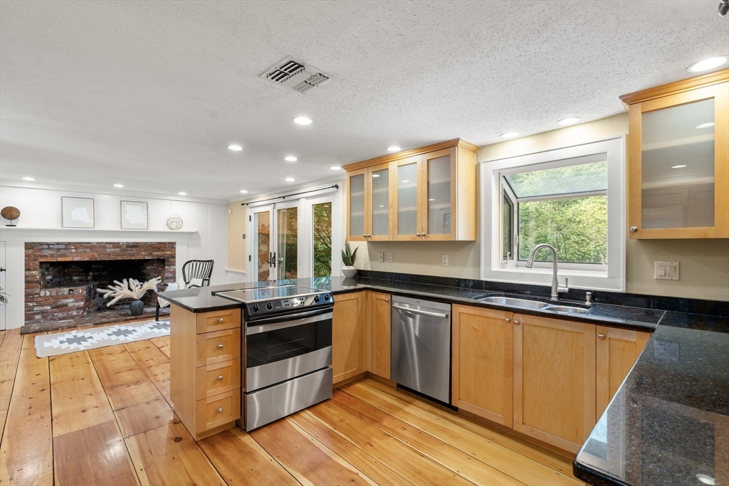 371 Willis Road