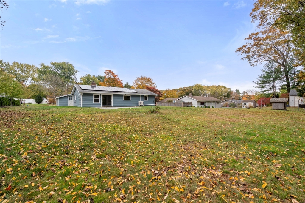 8 Clara Rd