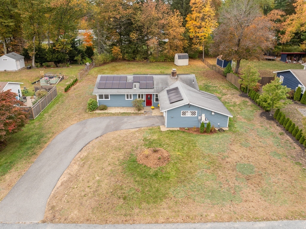 8 Clara Rd