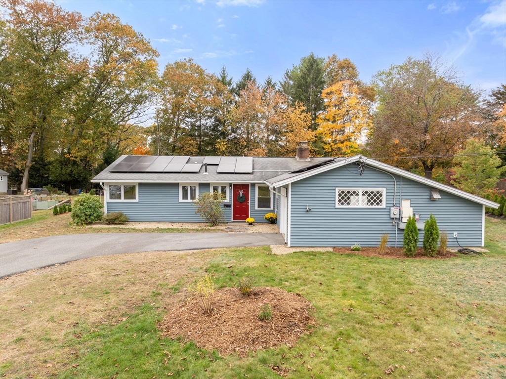 8 Clara Rd