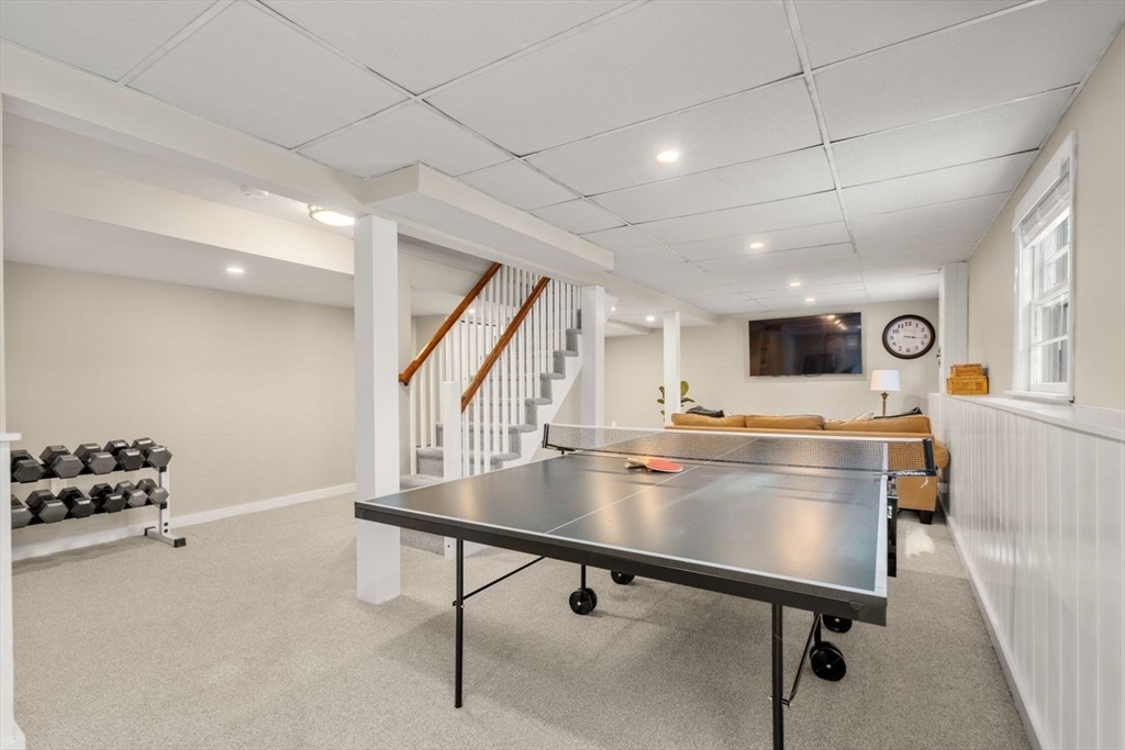 18 Seneca Dr