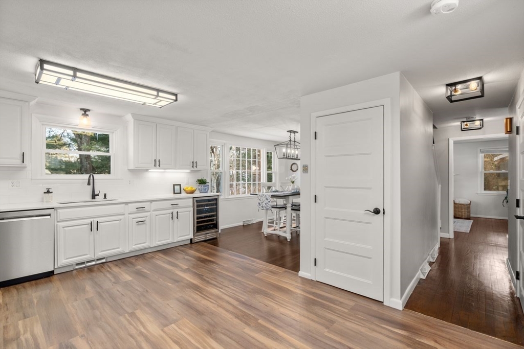 18 Seneca Dr