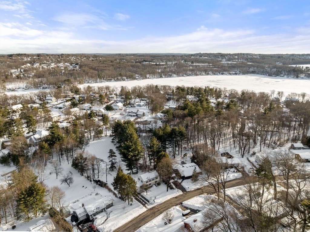 18 Seneca Dr