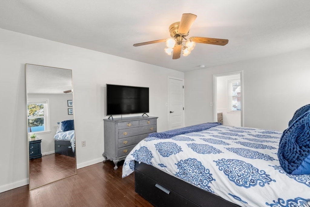 18 Seneca Dr